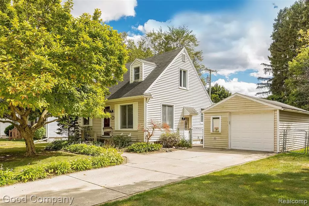 Royal Oak, MI 48073 5712,1433 Royal Avenue