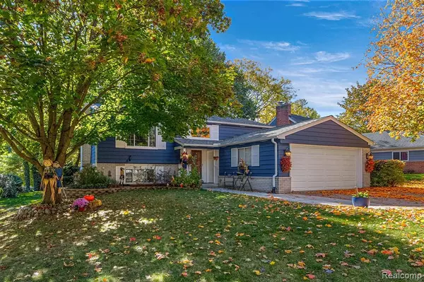 Northville, MI 48167 1158,576 Reed Street