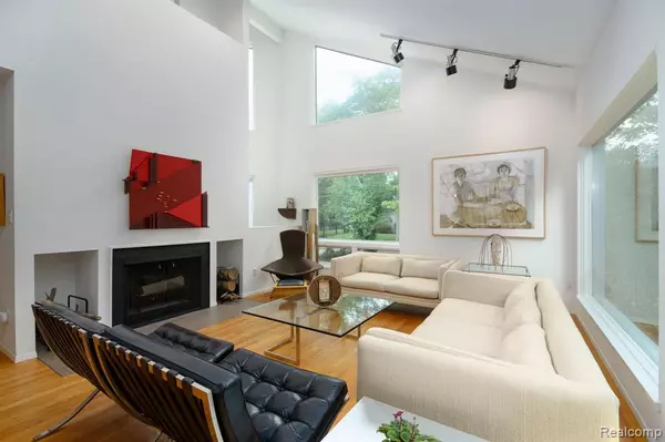 Bloomfield Hills, MI 48302 2265,1907 Raymond Place