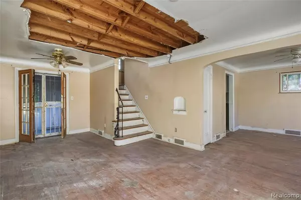 Detroit, MI 48235 4042,16803 Marlowe Street