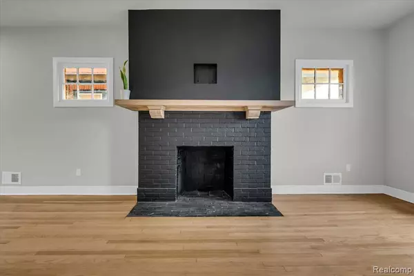 Detroit, MI 48206,1502 Virginia Park Street