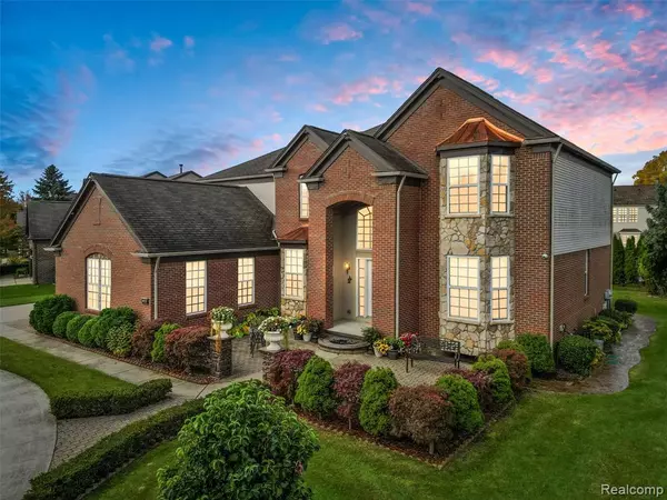 Shelby Twp, MI 48317 2373,49727 E Central Park