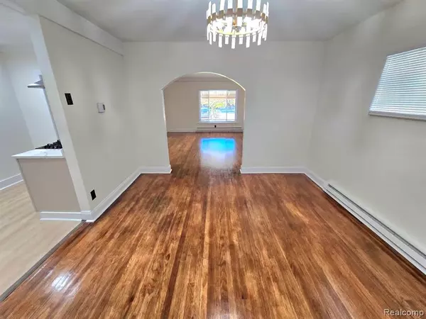 Detroit, MI 48221 2557,17376 Woodingham Drive