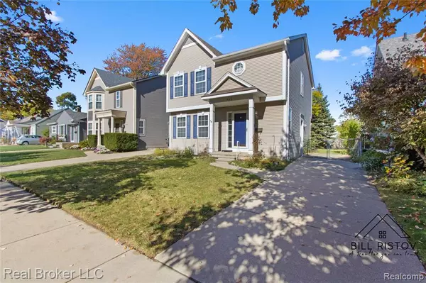 Royal Oak, MI 48067 1381,423 Dewey Street