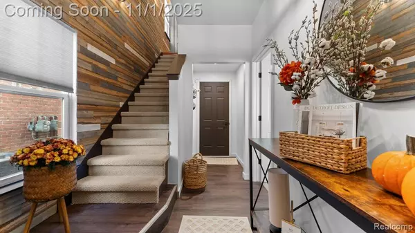 Wyandotte, MI 48192 5126,225 Oak Street