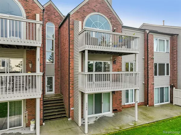 3388 Loon Lake Court, Waterford, MI 48329 4219