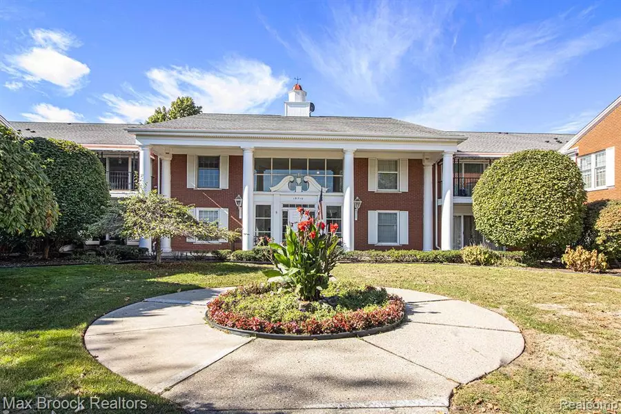 19710 W 13 Mile Road, Beverly Hills, MI 48025 5167