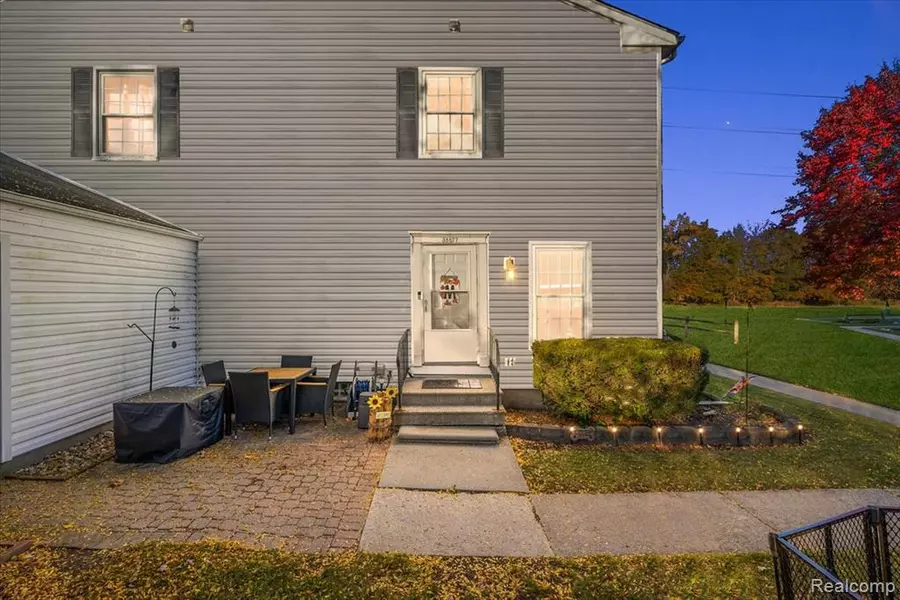 38577 Mystic Point, Clinton Township, MI 48038 3465