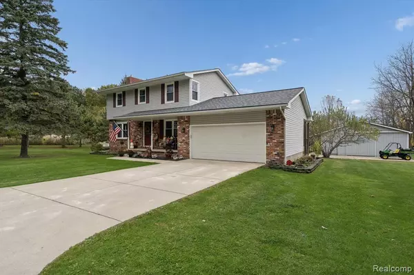 Fowlerville, MI 48836 8210,7233 W Lange Road