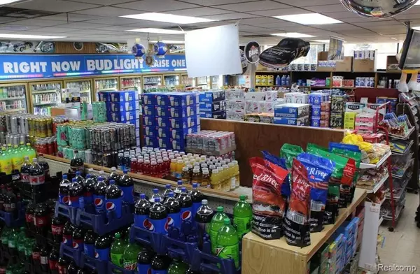 Lincoln Park, MI 48146,3355 Dix hwy