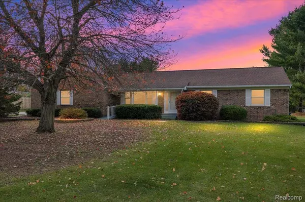 5618 Ann Arbor Saline Road, Saline, MI 48176 9565