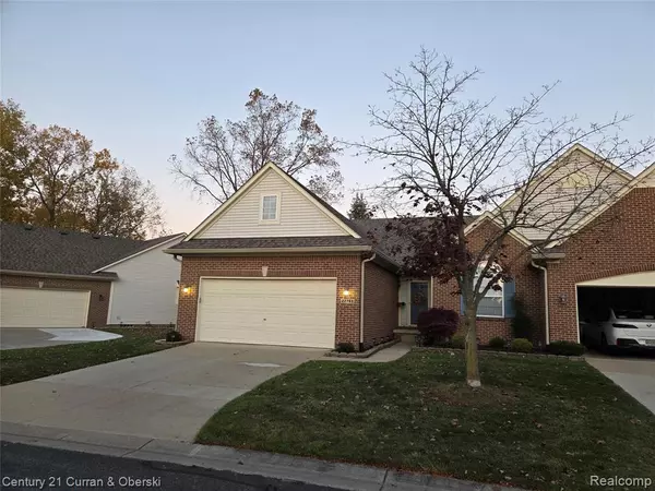 Taylor, MI 48180 6381,22763 Coachlight