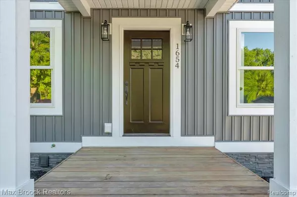 Pontiac, MI 48340 1411,1654 Giddings Road