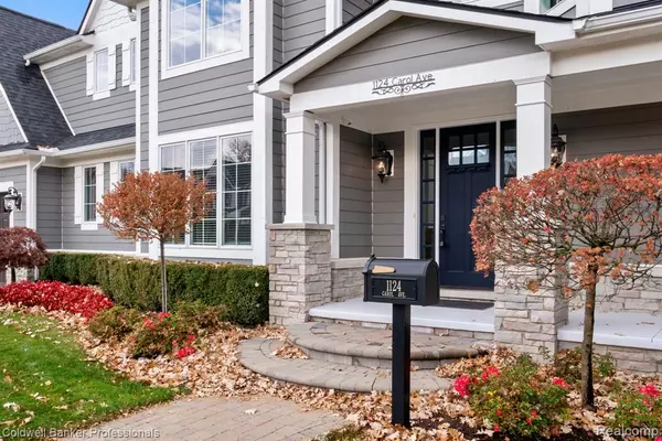 Plymouth, MI 48170 2059,1124 Carol Avenue