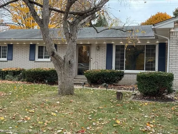 Novi, MI 48374 2321,25667 Glamorgan Drive