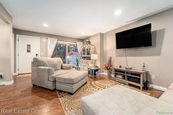 Bloomfield Hills, MI 48304,1503 S HILL