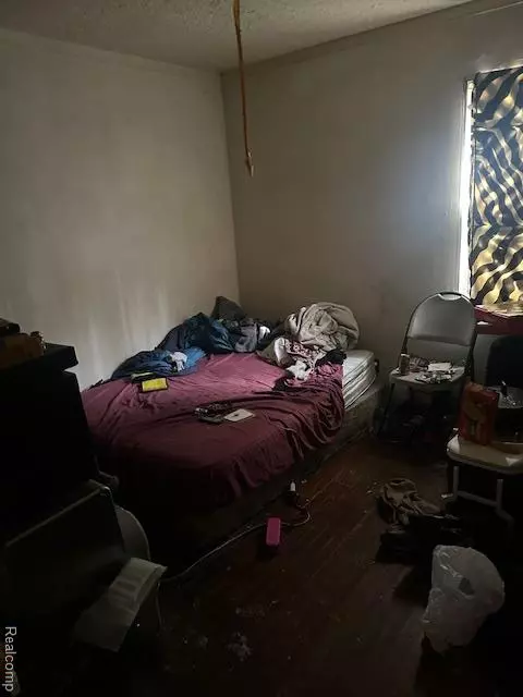 Detroit, MI 48223 3518,12892 Rosemont Avenue