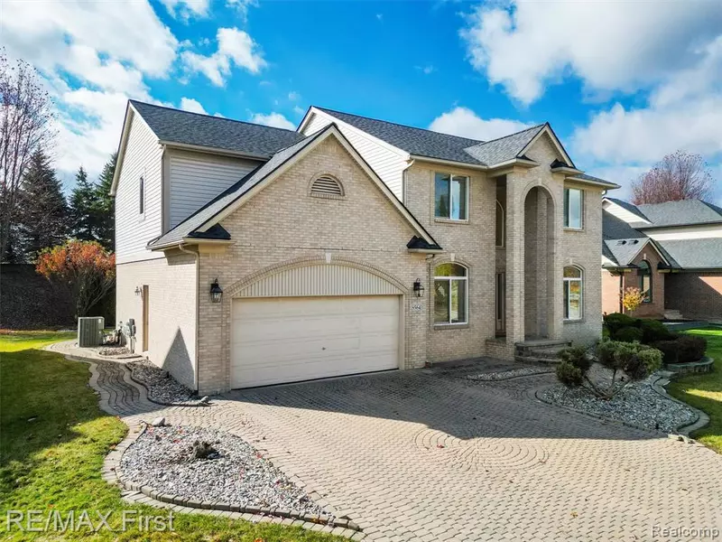 8564 Washington Woods Drive, Washington, MI 48094 3831