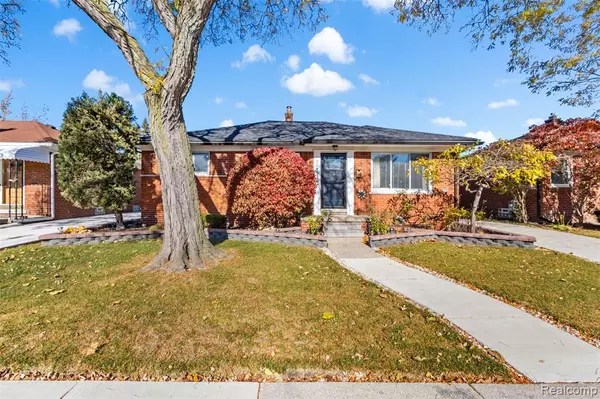 22417 Carolina Street, Saint Clair Shores, MI 48080 3830