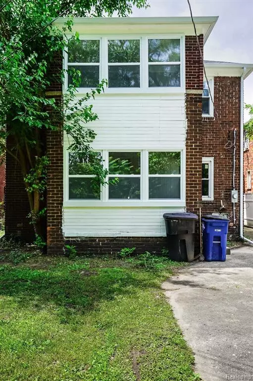 Detroit, MI 48221 2502,17344 WISCONSIN Street