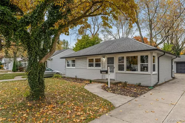 Beverly Hills, MI 48025 3320,15751 W 14 Mile Road