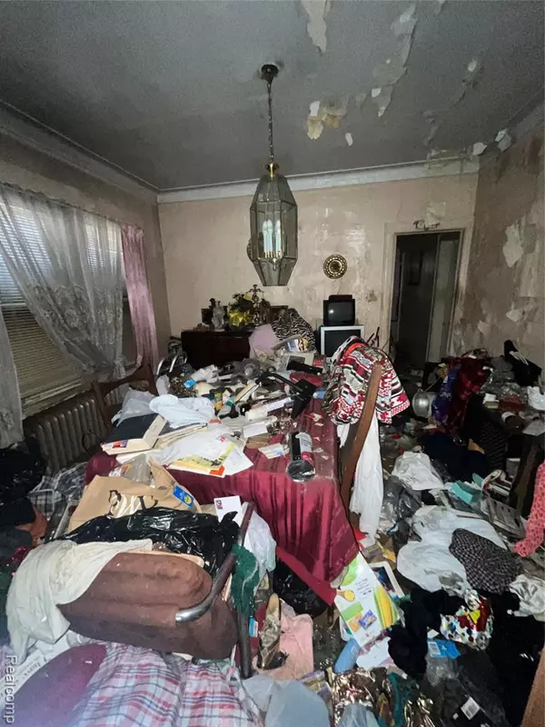 Detroit, MI 48206 1407,3217 Calvert Street