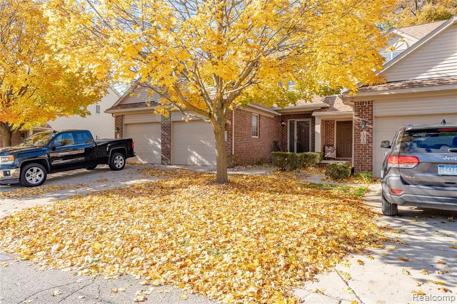 1314 Lilac Lane, Waterford, MI 48327 4410