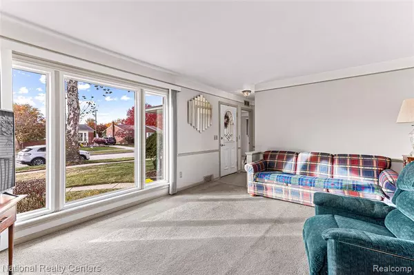 Dearborn Heights, MI 48127,6104 Ardmore Park Circle