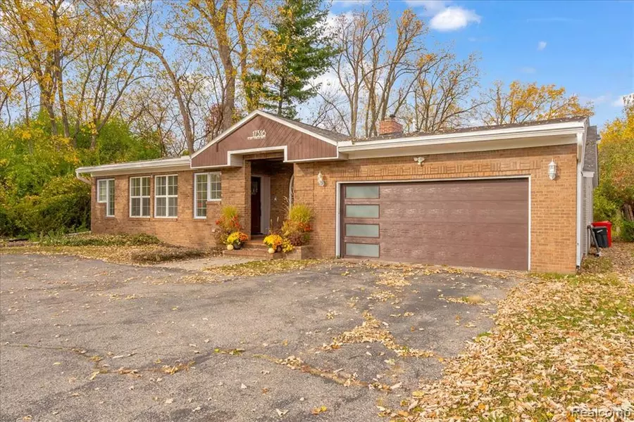 17316 Mount Vernon Street, Southfield, MI 48075 8006