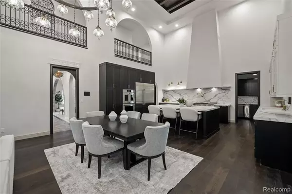 Bloomfield Hills, MI 48304,559 Barrington Park Drive