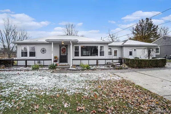 1140 Grange Hall Road, Fenton, MI 48430 1618