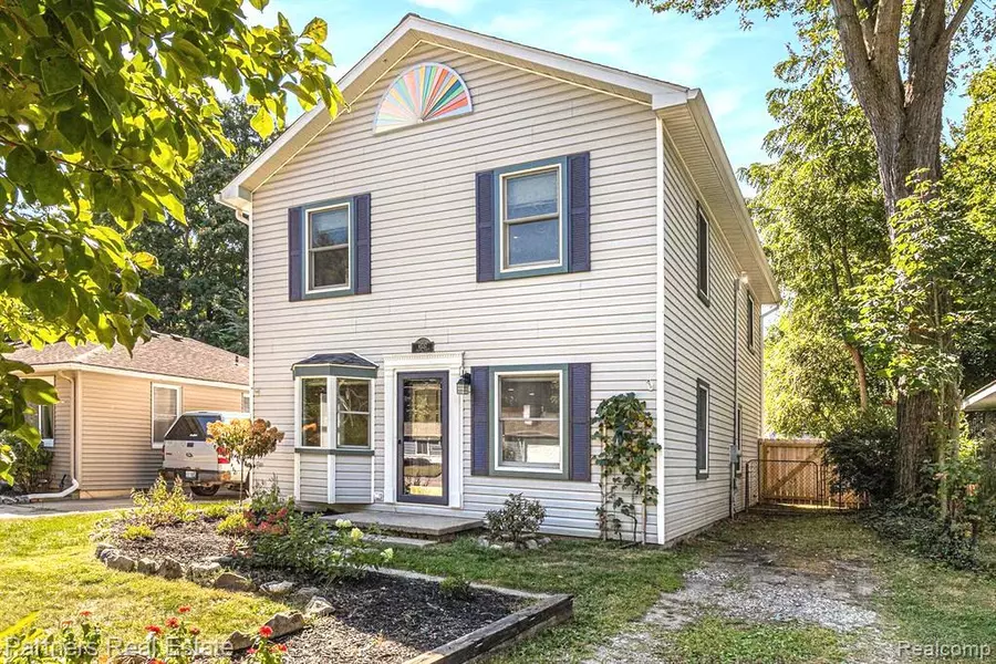 8537 2nd Street, Pinckney, MI 48169 9425