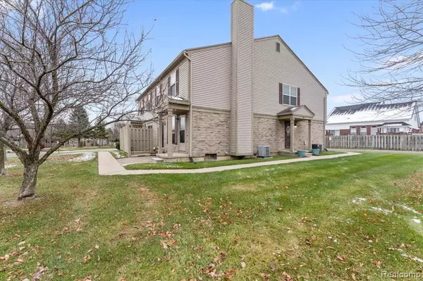 13967 Watersway Drive, Gibraltar, MI 48173 8731