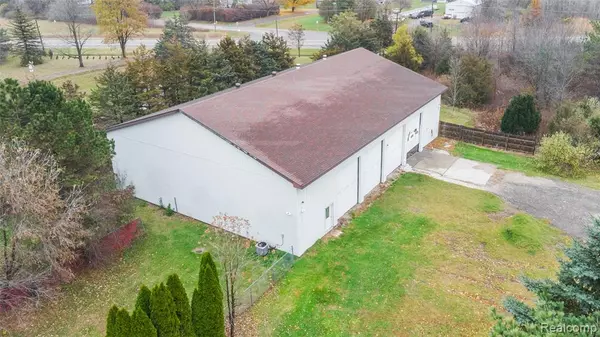 Mount Morris, MI 48458 1258,8261 N Dort Highway