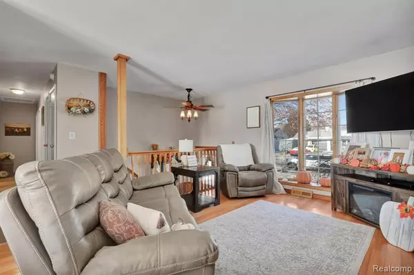 Bay City, MI 48706 2418,3322 Birchbrook Drive