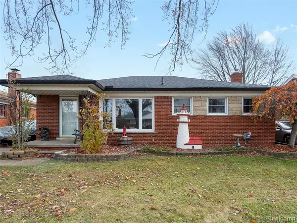 Roseville, MI 48066 4929,25664 Ronald Street