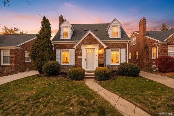 22844 Buckingham Street, Dearborn, MI 48128 1841