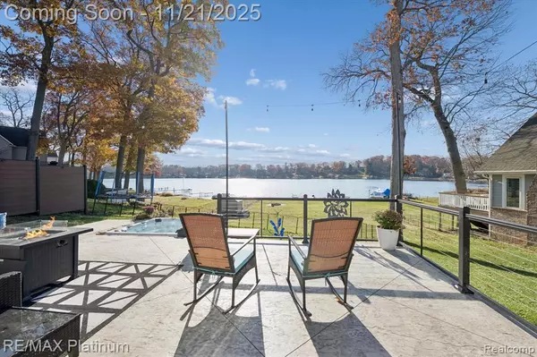 4009 Highcrest Drive, Brighton, MI 48116 7707