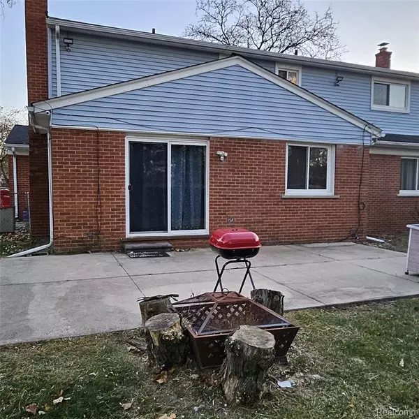 Southfield, MI 48075 2983,17140 New Jersey Street