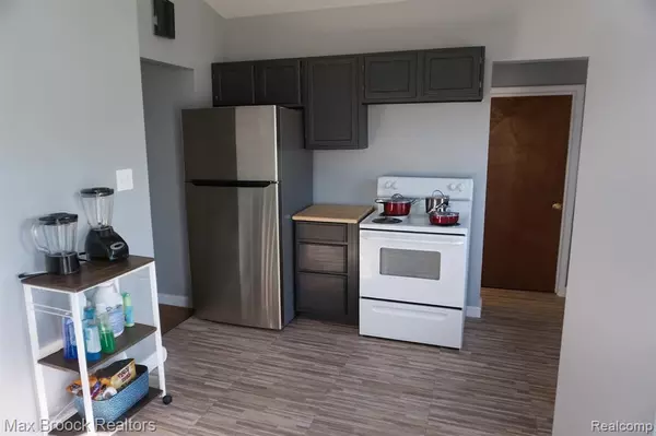 Sterling Heights, MI 48313 4764,8223 San Marco Boulevard