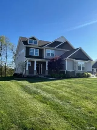 Howell, MI 48855 7124,2500 Walnut View Drive