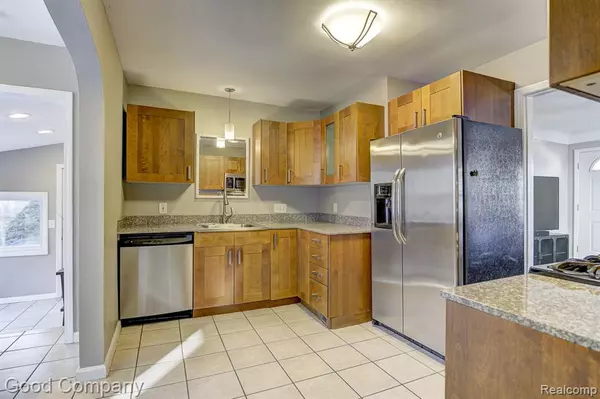 Royal Oak, MI 48067 3681,1406 Ferris Avenue