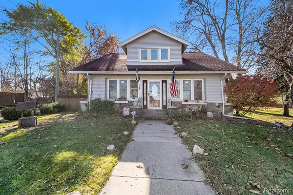 66 E Shore Drive, Whitmore Lake, MI 48189 9414