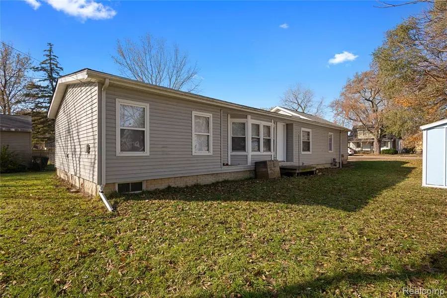 825 Smith Street, Monroe, MI 48161 1542