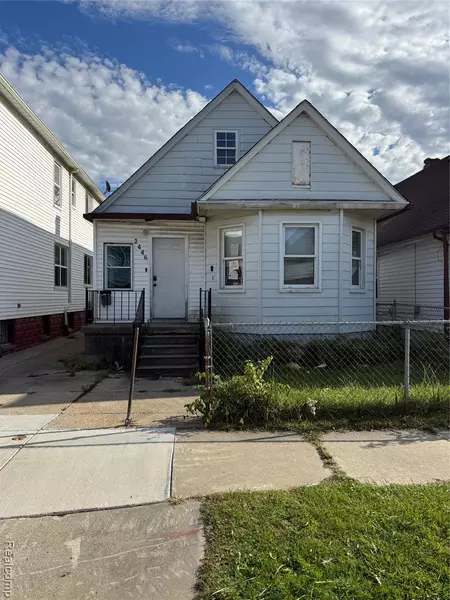 2446 Grayling Street, Hamtramck, MI 48212 3661