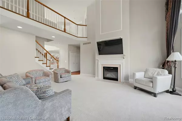 Troy, MI 48083 6817,2573 Cottonwood Drive