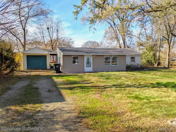 Rochester Hills, MI 48307 4852,2760 Melvin Avenue