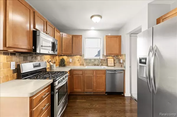 Royal Oak, MI 48073 4226,2611 N Wilson Avenue