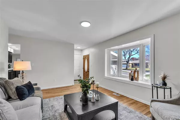 Southgate, MI 48195 3300,11222 Afton Road