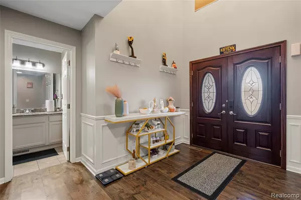 Fraser, MI 48026 5227,33294 Nicola